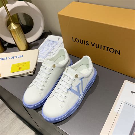 do louis vuitton manufacture shoes in china